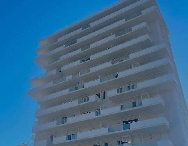 Carlino\'S Home